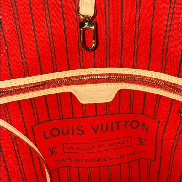 Louis Vuitton Neverfull MM Monogram Tote - Picture 6 of 10
